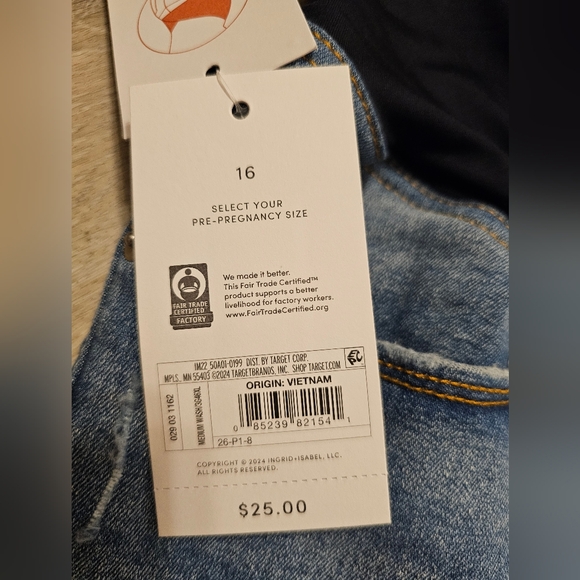 NEW Isabel maternity ingrid and Isabel target maternity jean blue shorts - Picture 9 of 9